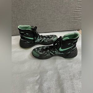 Nike Black and Green Futuristic Athletic Shoes